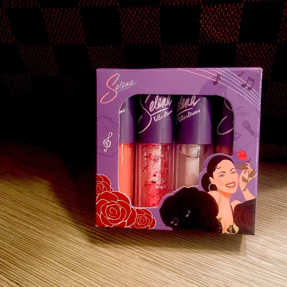 Selena Lippie!!